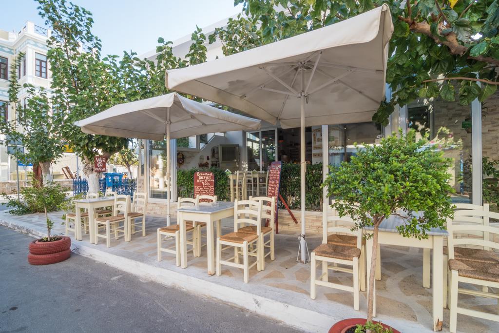 Manto Studios Palaiochora Bagian luar foto